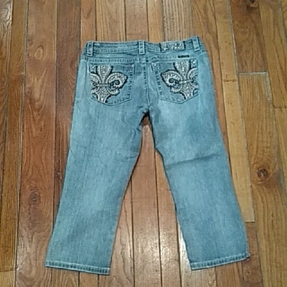 Elegant Embroidered Light Blue Miss Me Capri Jeans.